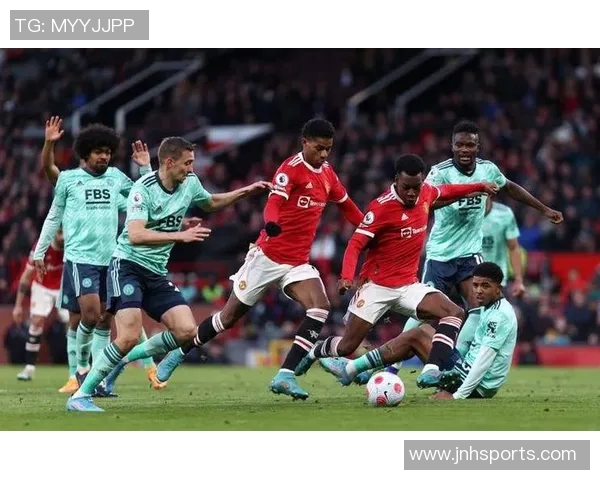 多特蒙德率先打破僵局本塞拜尼任意球混战中破门领先弗赖堡