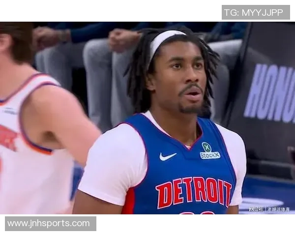 左肩受伤将缺席比赛里弗斯确认AJ格林随队前往底特律进行检查